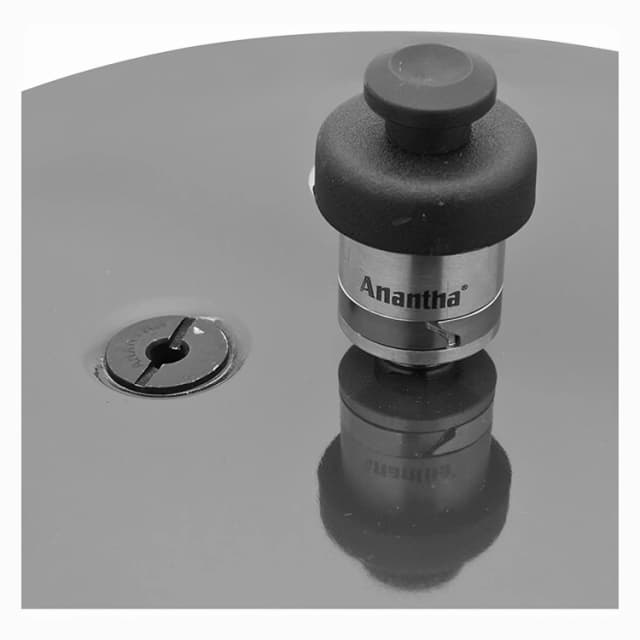 Anantha Graphite – Hard Anodized Cooker 1.5l